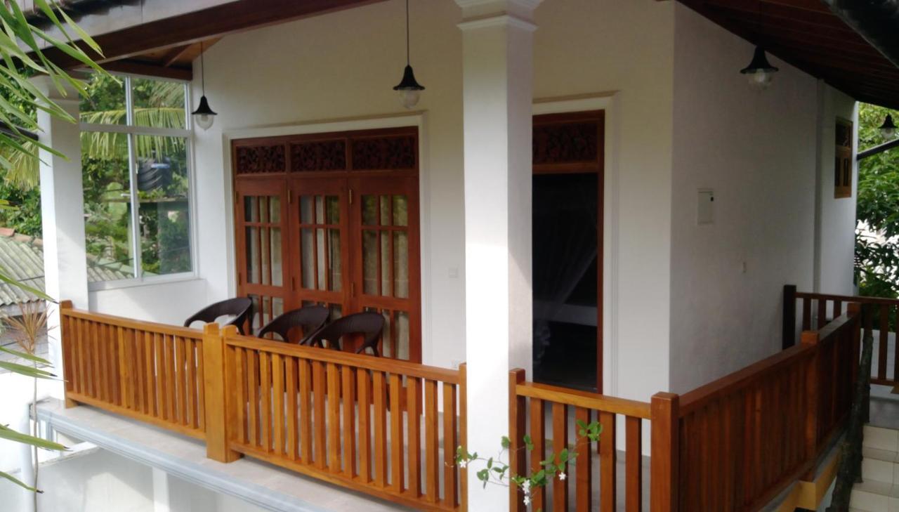 Surf Villa ฮิกคาดูวา ภายนอก รูปภาพ